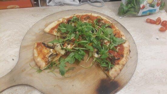 Ma Pizza